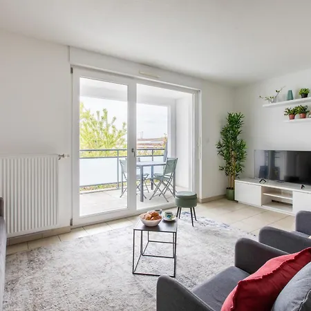 The Bright Urban Calm Basel St Louis Apartment *