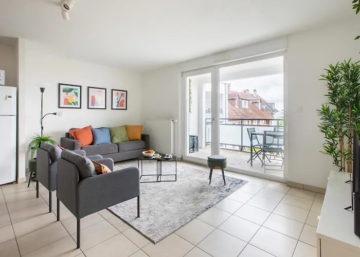 The Bright Urban Calm Basel St Louis Appartement