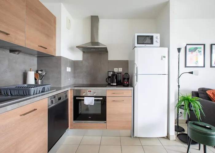 The Bright Urban Calm Basel St Louis