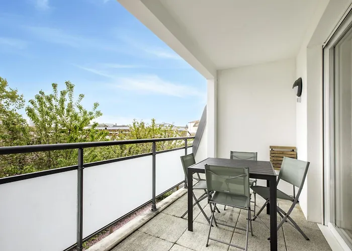 The Bright Urban Calm Basel St Louis Appartement